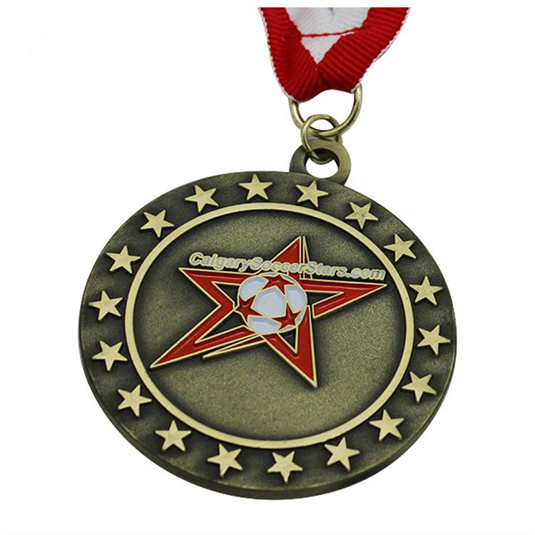 Médaille d'or antique en émail doux de football personnalisé