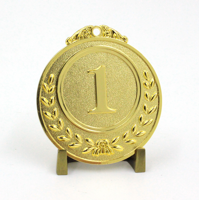 1ère médaille d'argent vierge pour la course des fournisseurs, médaille en métal doré pour le sport