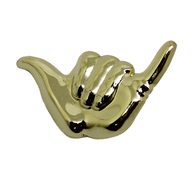 Épinglette en métal avec geste doré 3D
