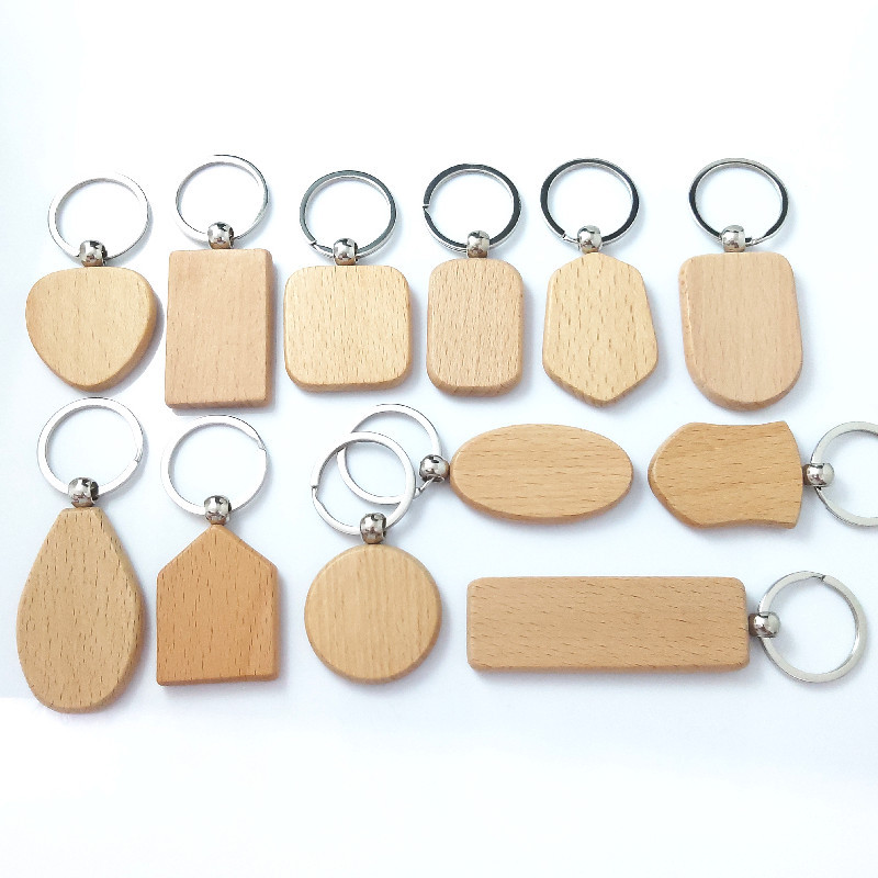 Porte-clés en bois découpés au laser avec nom personnalisé