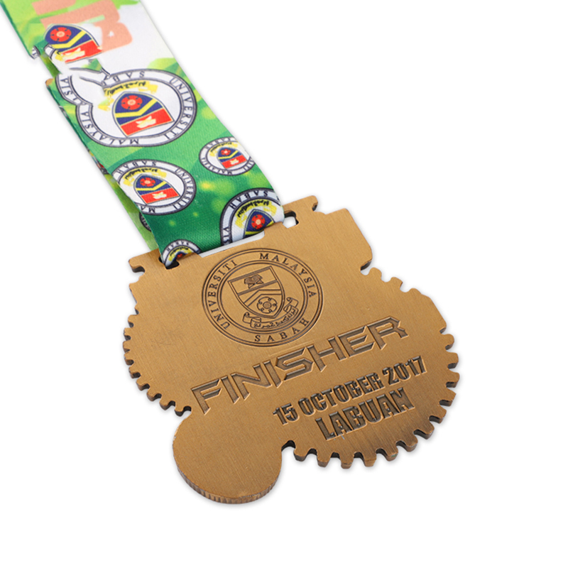 Collier miraculeux de cyclisme en étoile de Bronze 35K, médailles et rubans militaires