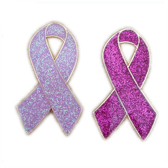 Épinglette en ruban de cancer en émail doux avec époxy