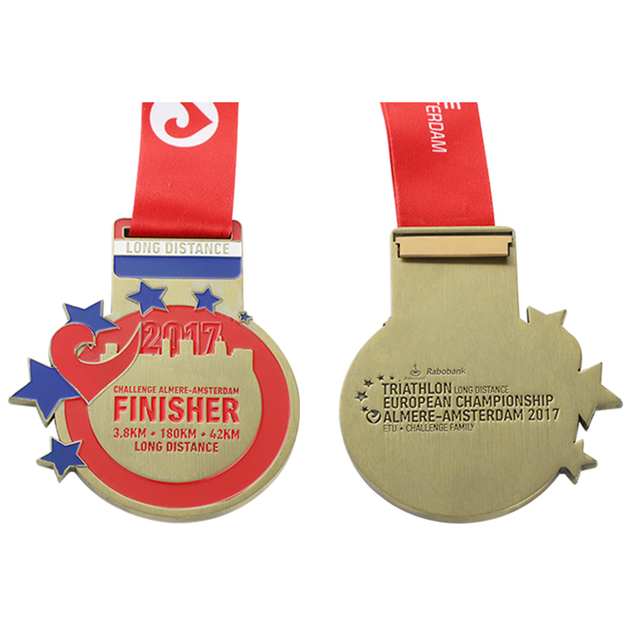 Médailles de finition miraculeuses d'or de Saint Benoît de baseball de skateboard de natation personnalisées