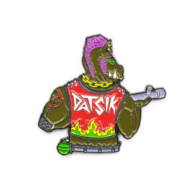 Épinglette personnalisée en émail d'anime doux et dur