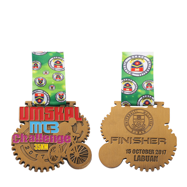 Collier miraculeux de cyclisme en étoile de Bronze 35K, médailles et rubans militaires