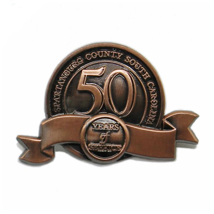 Épinglette en métal antique 3D anniversaire