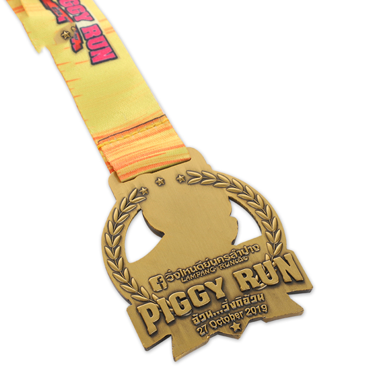 Médailles personnalisées de course de cross-country en or des États-Unis Piggy Run